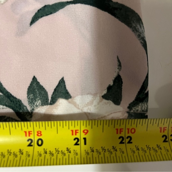 Dynamite Pink Floral 3/4 Sleeve Blouse Size Medium - Picture 9 of 10